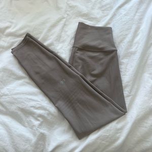 Alo Yoga 7/8 High-Waist Airlift Legging